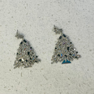 Rhinestone Christmas Tree Earrings: Sparkling Holiday Glam for Festive Looks