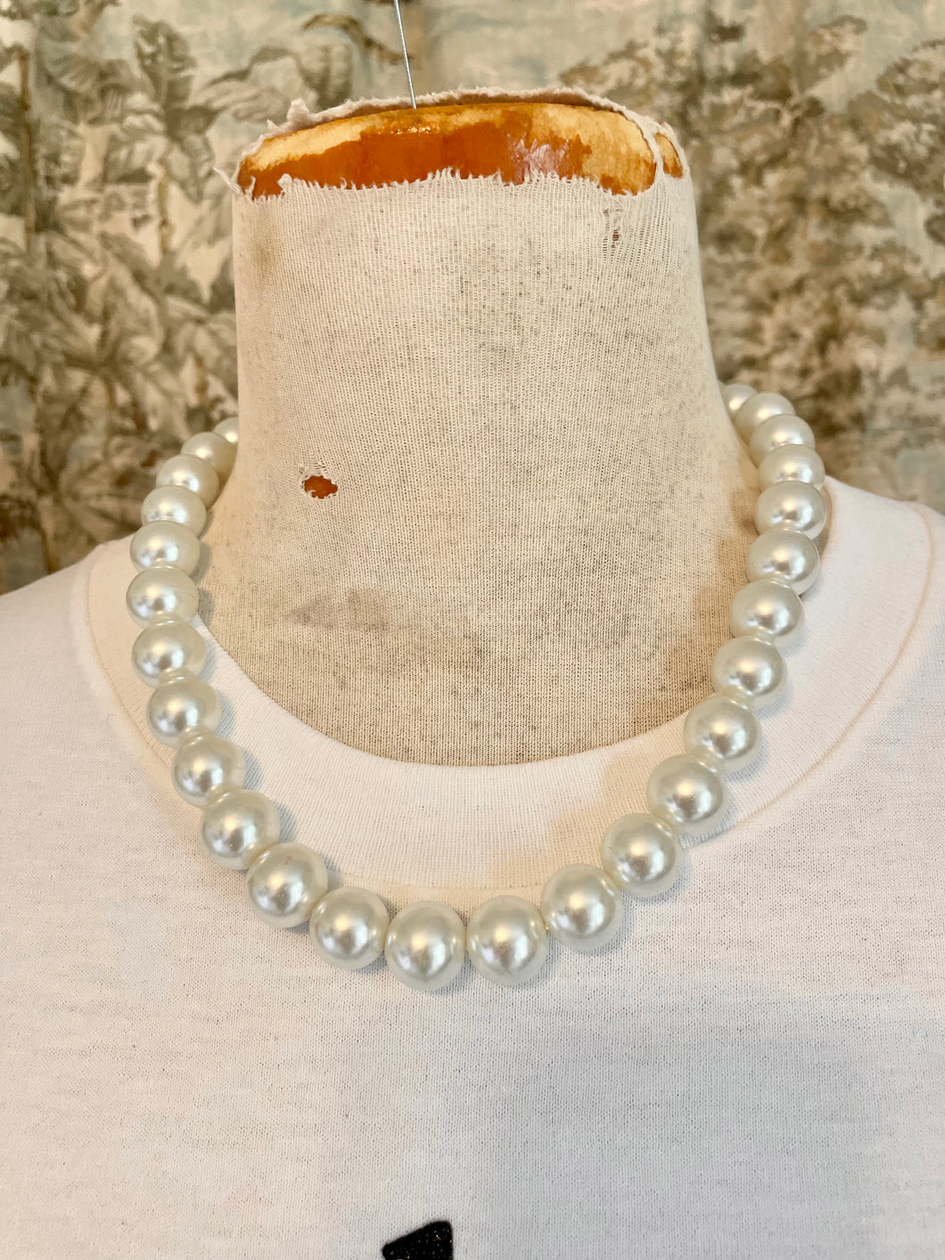 Simple, Single Strand Pearls:  