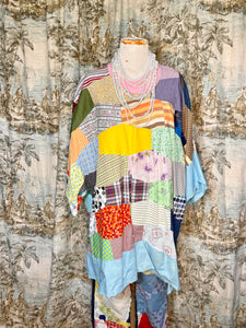 Vintage Quilt Tunic Top Bright Colors Handmade Bohemian Gypsy Style Festival Quilt Top Vintage Patchwork Quilt Top handmade / grandmas garden quilt dress / long quilt dress Quilt Patchwork Dress / Vintage Patchwork Quilt / Farm Dress