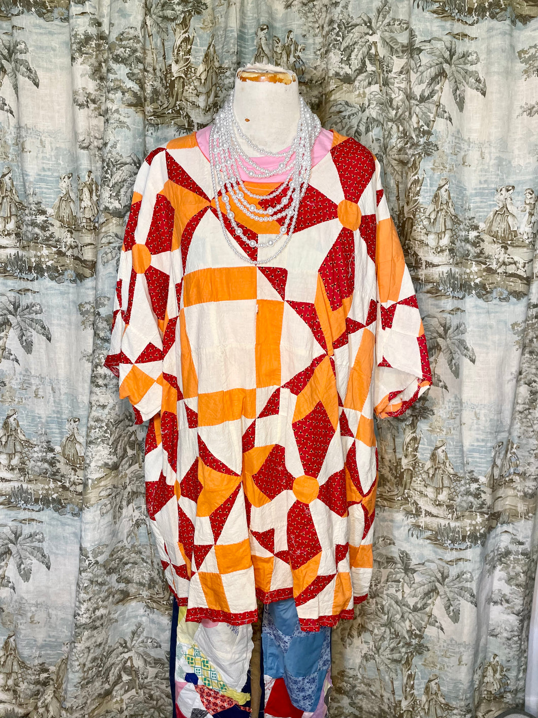 Vintage Quilt Red and Orange Tunic Top   Handmade Bohemian Gypsy Style Festival Quilt Top Vintage Patchwork Quilt Top handmade / grandmas garden quilt dress / long quilt dress Quilt Patchwork Dress / Vintage Patchwork Quilt / Farm Dress
