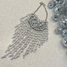 Load image into Gallery viewer, Radiant Elegance: Sassy Statement Pearl Necklace for Bold Beauties
